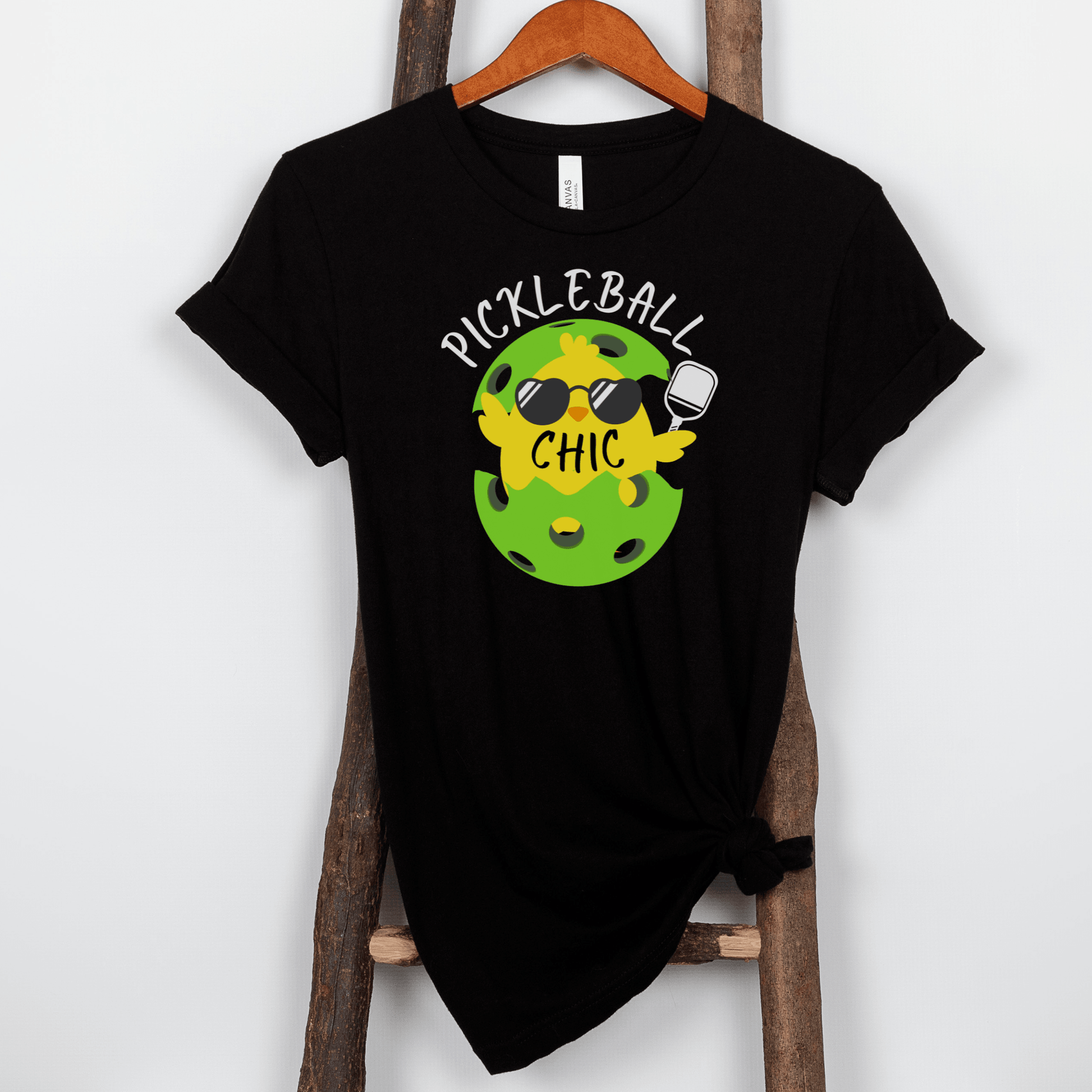 Pickleball Chic T-shirt - Basically Beachy